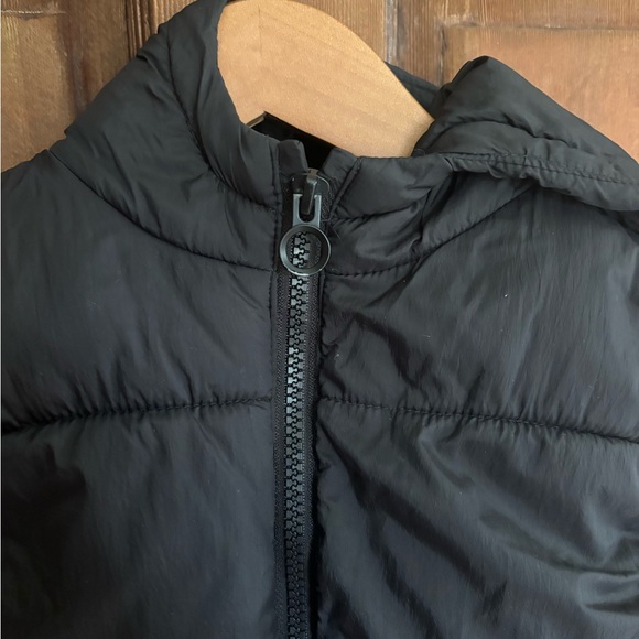 Zara Kids Toddler Black Hooded Puffer Vest - Picture 2 of 6